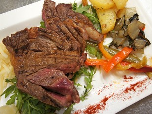 tagliata da baffo palmanova carne alla brace.jpg